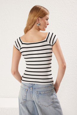 Siyah Cizgili Fitted/Vucuda Oturan Carmen Yaka Esnek Orme Bluz TWOSS25BZ00002 - Trendyolmilla фото 5