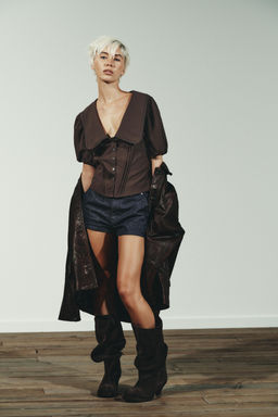 PUFF SLEEVE PETER PAN COLLAR TOP