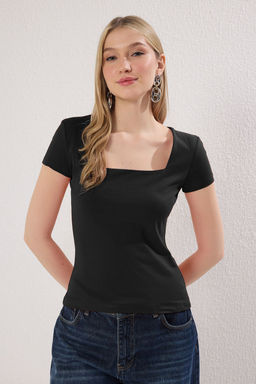Siyah Kare Yaka Fitted/Vucuda Oturan Orme Bluz TWOSS25BZ00378