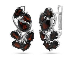 Серьги из серебра гранат, Брюнетка