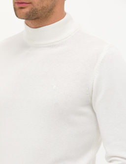 Базовый трикотажный свитер узкого кроя цвета экрю в клетку Fisherman - Cacharel фото 7