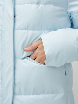 Пальто утепленное стеганное зимнее с капюшоном женское голубого цвета 9620Gl - Mtforce фото 10