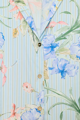 CAMISA SATINADA ESTAMPADO FLORAL / Multicolor
