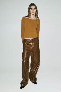 Top off-the-shoulder