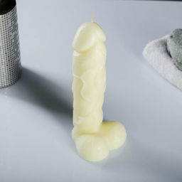 Цена за 3 шт. Фигурная свеча "Фаворит" молочная 16см