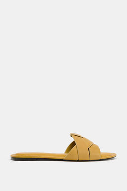 SANDALIAS PLANA PIEL CRUZADA / Mostaza