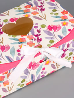 Цена за 5 шт. Подарочная коробка сборная с окном Розовые цветы, 16.5?11, 5?5 см