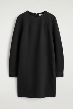 VESTIDO CORTO ESTRUCTURADO DE MANGA LARGA