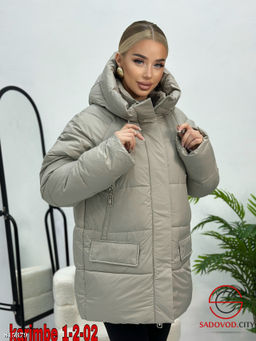 Куртка зимняя с капюшоном