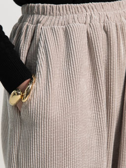 Брюки Городской ритм (молочные) Б15262-9М