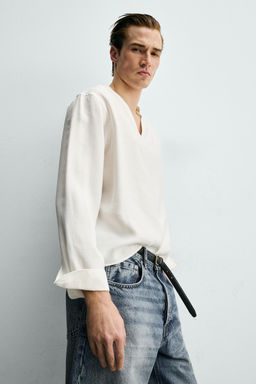 CAMISA FLUIDA CUELLO PICO / Blanco - Zara фото 6