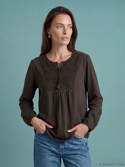 Ba?lamal? Yaka Nak??l? Bluz