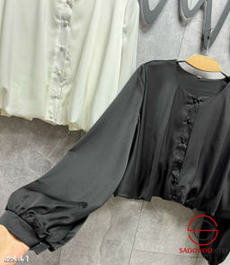 Блуза шелковая укороченная