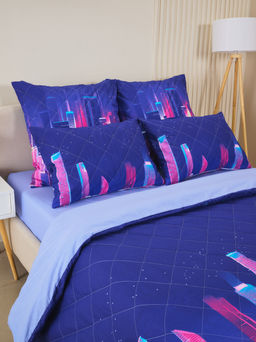 Постельное белье зима-лето из поплина с простыней на резинке - Сити Найт 2 сп.с прост.на резинке 180*200*25 (нав.70х70)