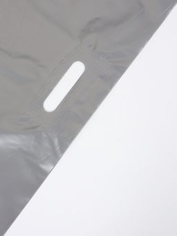 Цена за 50 шт. Пакет полиэтиленовый с вырубной ручкой, серебряный 50х60 см, 70 мкм