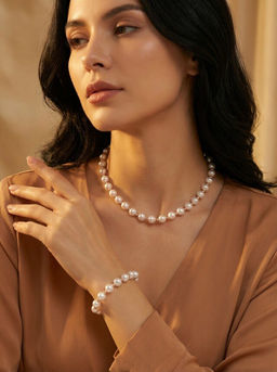 Браслет из бусин