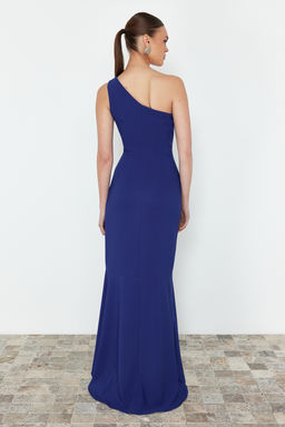 TRENDYOLMILLA Saks Volanl? Tek Kol Dokuma Uzun Abiye Elbise TPRSS24AE00126 фото 6