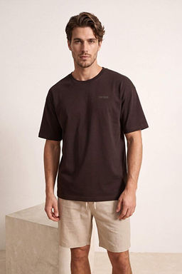 Kahverengi Oversize/Geni_ Kesim Slogan Bask_l_ %100 Pamuk T-Shirt TMNSS26TS00063