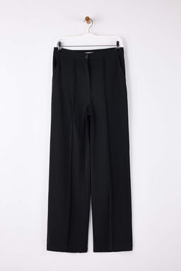 EXCLUSIVE Ozel Koleksiyon Dokumlu Siyah Nervurlu Wide Leg/Genis Paca Pantolon TWOAW26PL00118