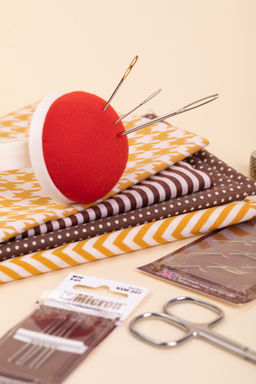 Иглы для шитья ручные Gamma N-376 гобеленовые №16-22 с двойным ушком 3 шт. в конверте с прозрачным дисплеем острие закругленное  фото 5