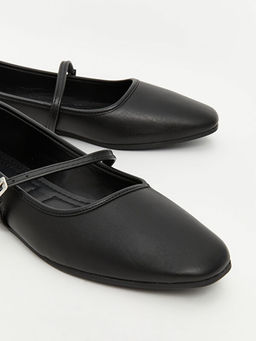 Deri G?r?n?ml? Kad?n Babet