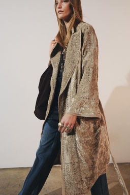 ZW COLLECTION LIMITED EDITION EMBROIDERED VELVET KIMONO - Zara фото 3