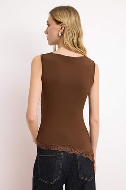 Kahverengi Fitted/Vucuda Oturan Asimetrik Dantel Detayl? Esnek Orme Bluz TWOSS26BZ00442 - Trendyolmilla фото 4