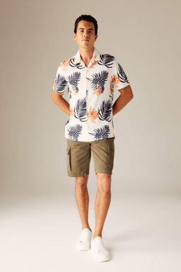 Рубашка из чесаного хлопка с короткими рукавами и воротником в стиле пэчворк стандартного кроя с принтом - Defacto фото 2