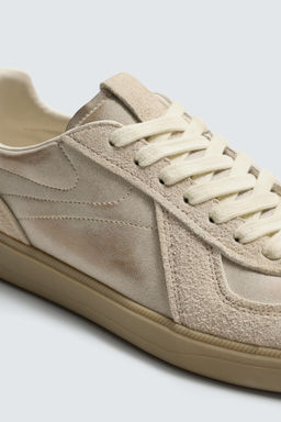 ZAPATILLA ESTILO RETRO / Marr?n Arena