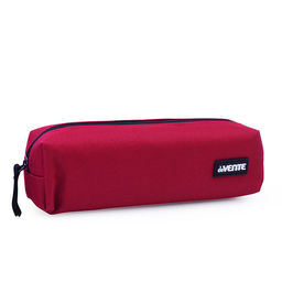 Пенал "Red" 21x6x4 см, прямоугольный для 30 предметов, текстильный, на молнии, с каучуковой аппликацией, красный