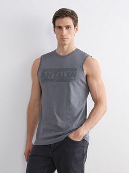 Bisiklet Yaka Bask?l? Penye Erkek Kolsuz Ti??rt