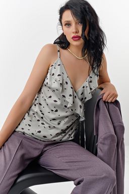 Топ атласный с запахом фисташковый