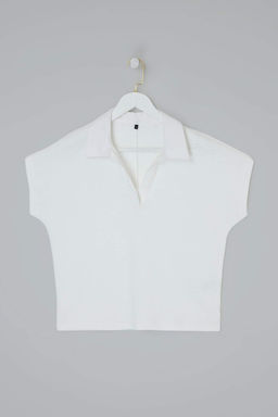 Ekru Regular/Normal Kal?p Polo Yaka Dusuk Kol Orme T-Shirt TWOSS26TS00078