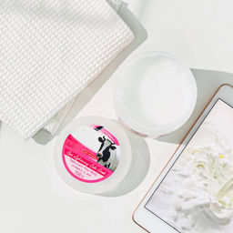 Скраб д/тела Солевой с Витаминами С и Е Молоко И Йогурт CAREBEAU, 700 гр  фото 4