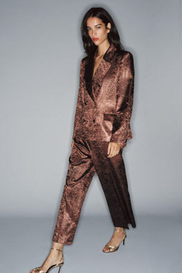 BLAZER HOMBRERAS EFECTO ARRUGADO / Cobre