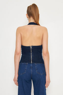 Trendyolmilla Koyu Mavi Kemer Toka Detayl? Halter Yaka Denim Bluz TWOSS25BZ00065 фото 7
