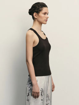 Топ с декоративным элементом / Zarina  фото 5