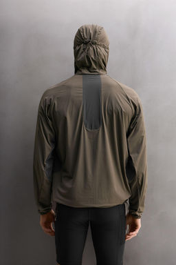LIGHTWEIGHT COLOUR BLOCK TECHNICAL JACKET