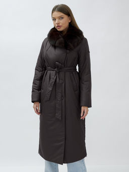 Пальто зимнее женское с мехом песец люкс класса темно-коричневого цвета 5071TK - Mtforce фото 12