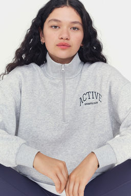 Zip-top sports sweatshirt