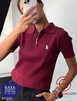 Футболка поло на полузамке
