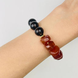 Браслет из Раухтопаза и Сердолика