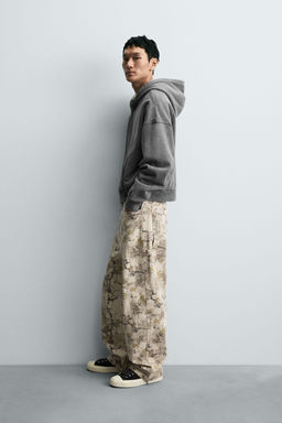 CARPENTER BALLOON FIT TROUSERS ABSTRACT PRINT - Zara фото 4