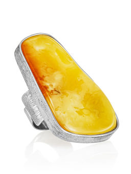 Неверотяное объёмное кольцо с крупной вставкой из натурального цельного янтаря