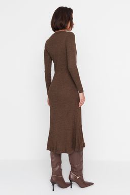 TRENDYOLMILLA Kahverengi Midi Triko Bisiklet Yaka Elbise TWOAW21EL0422 фото 13