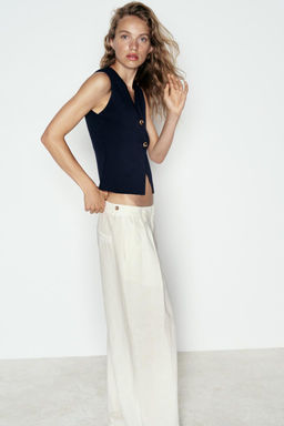 PLAIN KNIT TOP WITH GOLD BUTTON - Zara фото 11