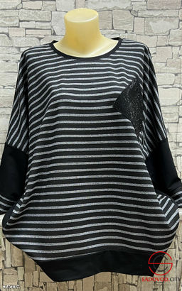 Кофта женская со стразами