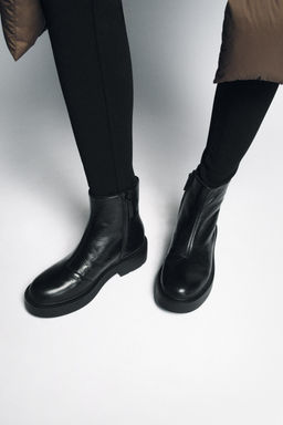 FLAT WATER-REPELLENT LEATHER ANKLE BOOTS - Zara фото 2