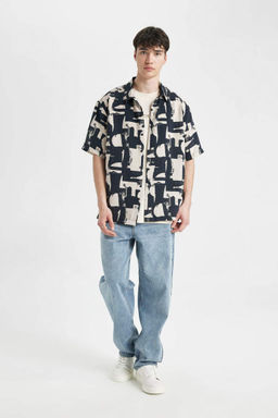 Рубашка с короткими рукавами и воротником-поло с принтом Relax Fit - Defacto фото 2