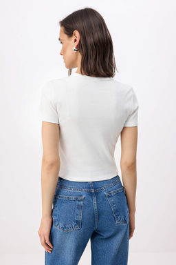 Tas Bask?l? Fitted/Vucuda Oturan K?sa Kollu Pamuk Ribana Orme T-Shirt TWOSS26TS00127 - Trendyolmilla фото 8